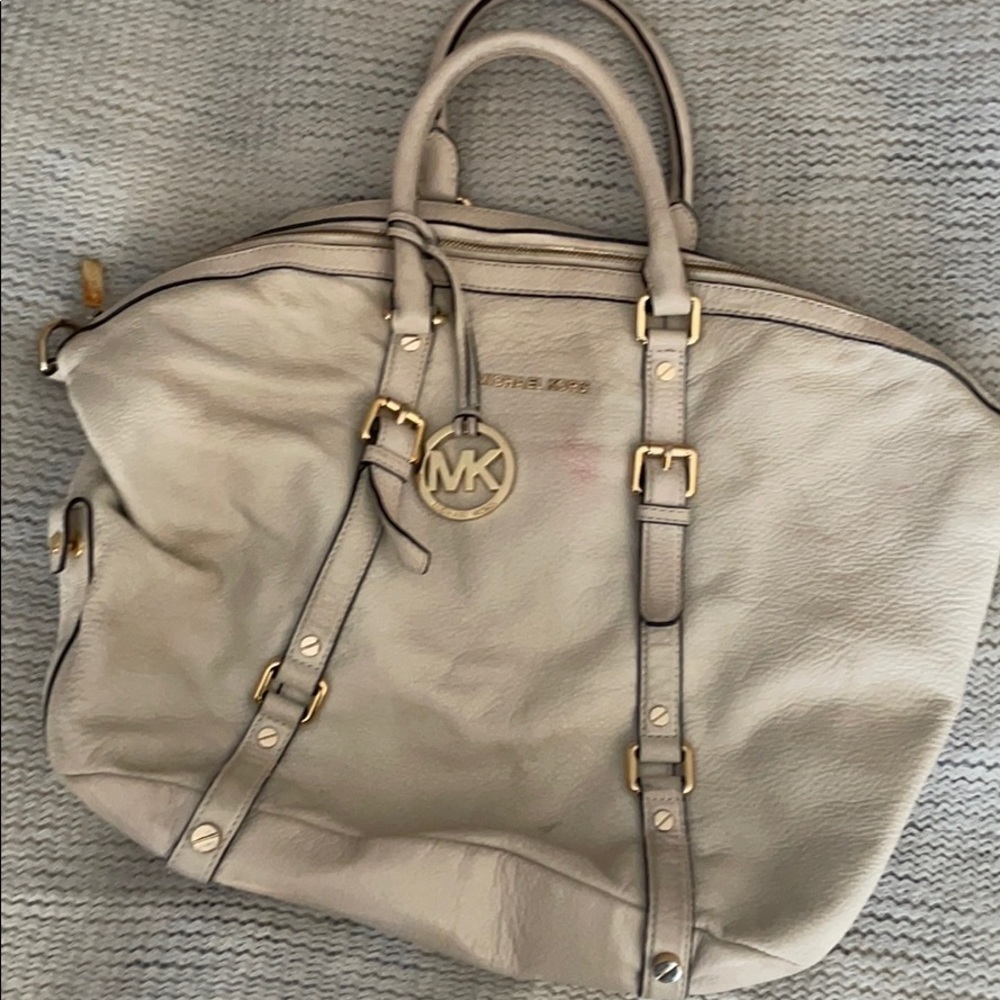 Soft, white Leather Michael Kors Bag